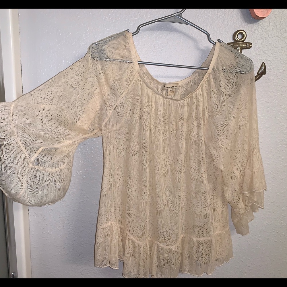 🔥Forever 21 lace blouse 🌸